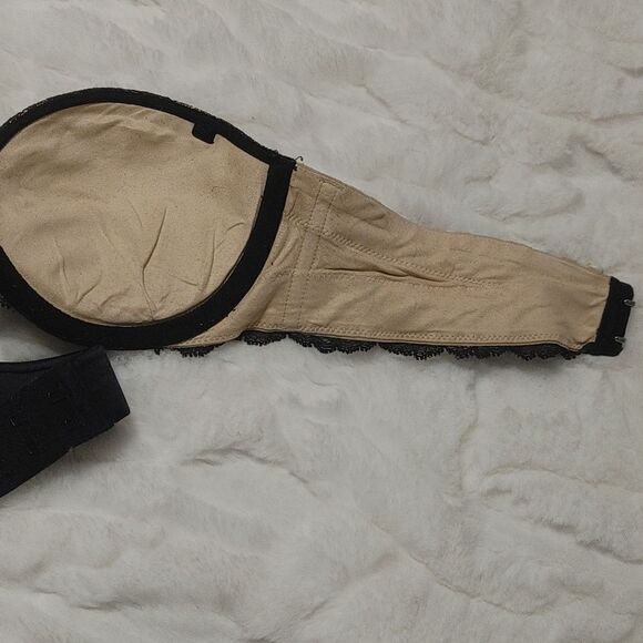 Victoria's Secret 32B Biofit Multi-way Bra w/ low back strap (2010) - Picture 5 of 8